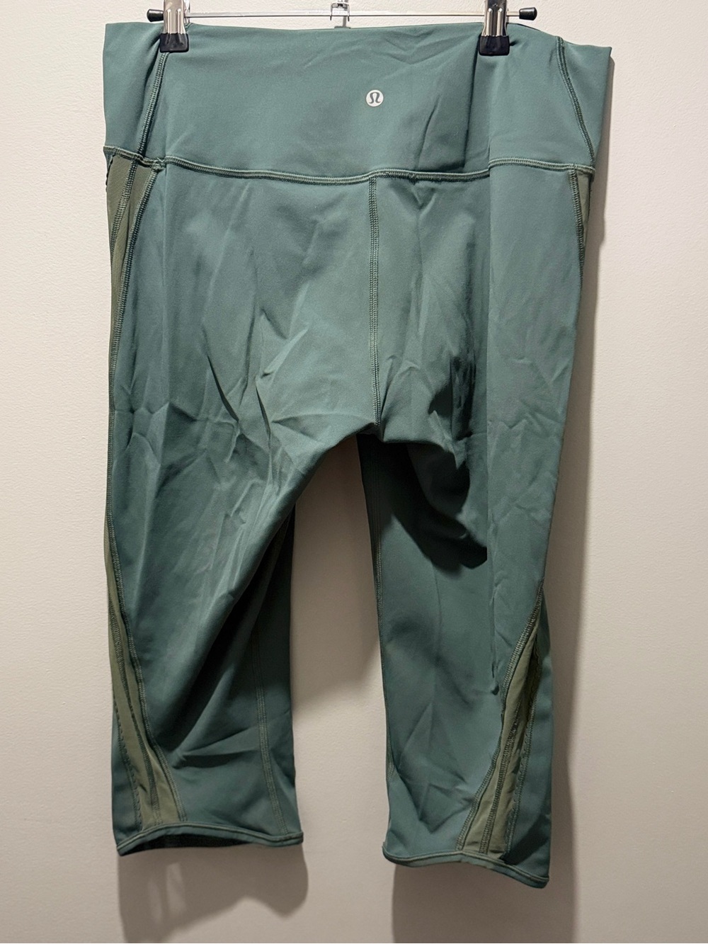 Lululemon Sun Setter Crop - Dark Forest - Picture 5 of 8